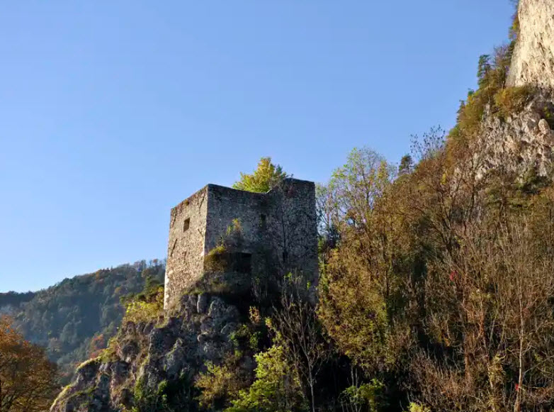 Burgruine Federaun, Villach, Austria, Austria